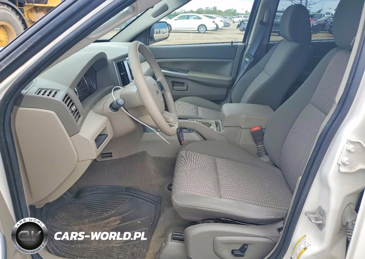 2008 Jeep Grand Cherokee Laredo VIN:1J8GR48K58C171928 - 7