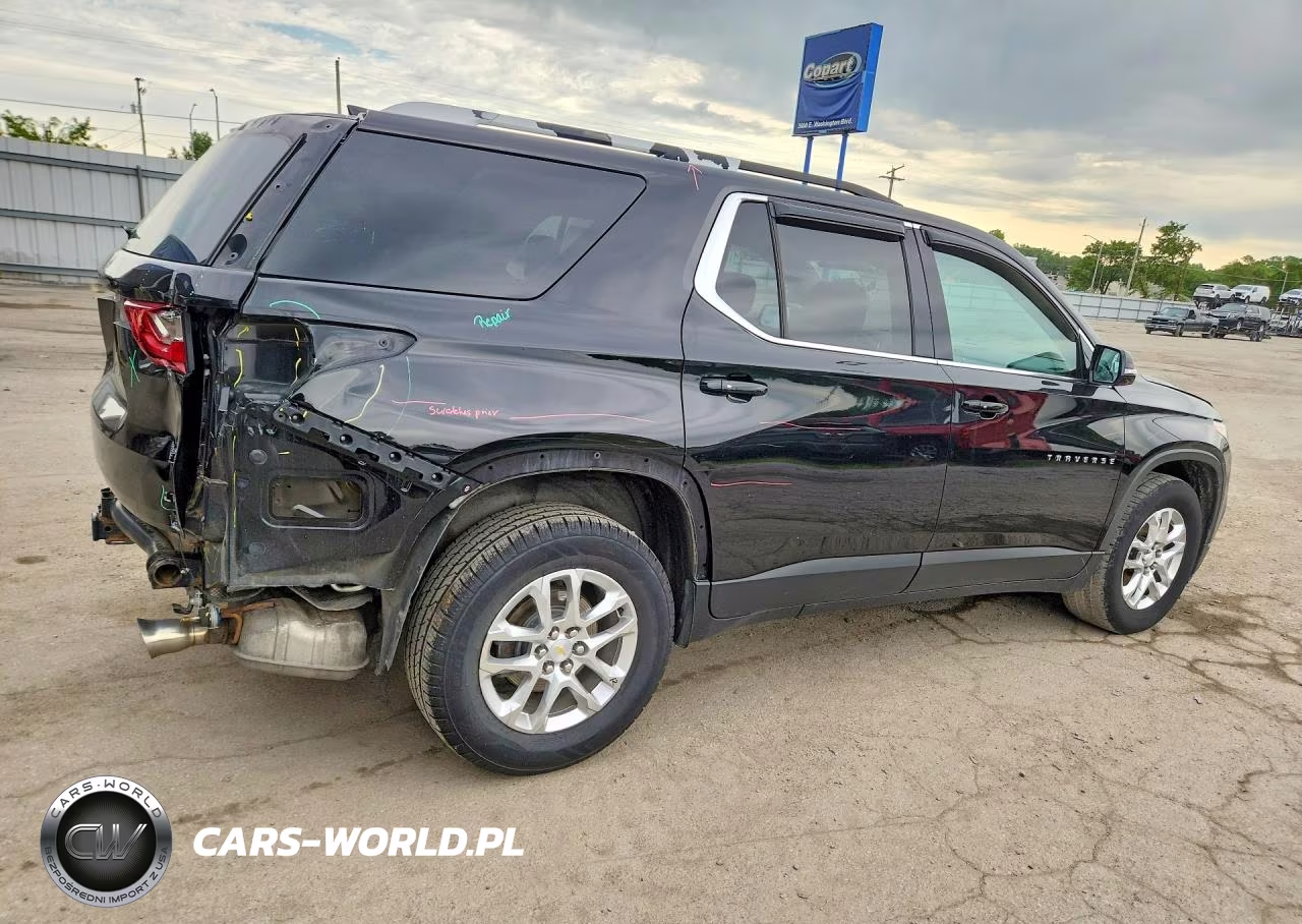 2018 Chevrolet Traverse Lt VIN:1GNERGKW1JJ103811 - 3