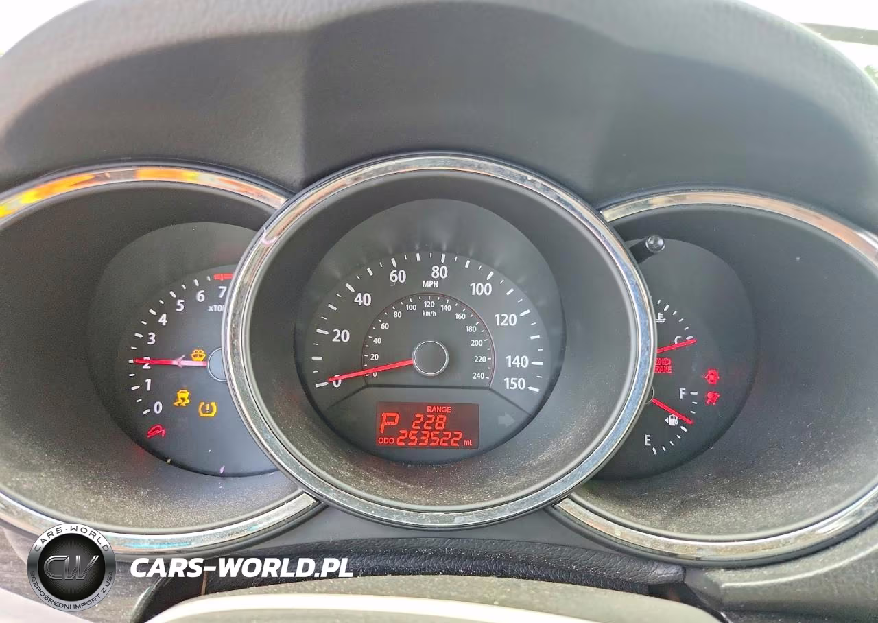 2013 Kia Sorento Lx VIN:5XYKT4A23DG383441 - 9