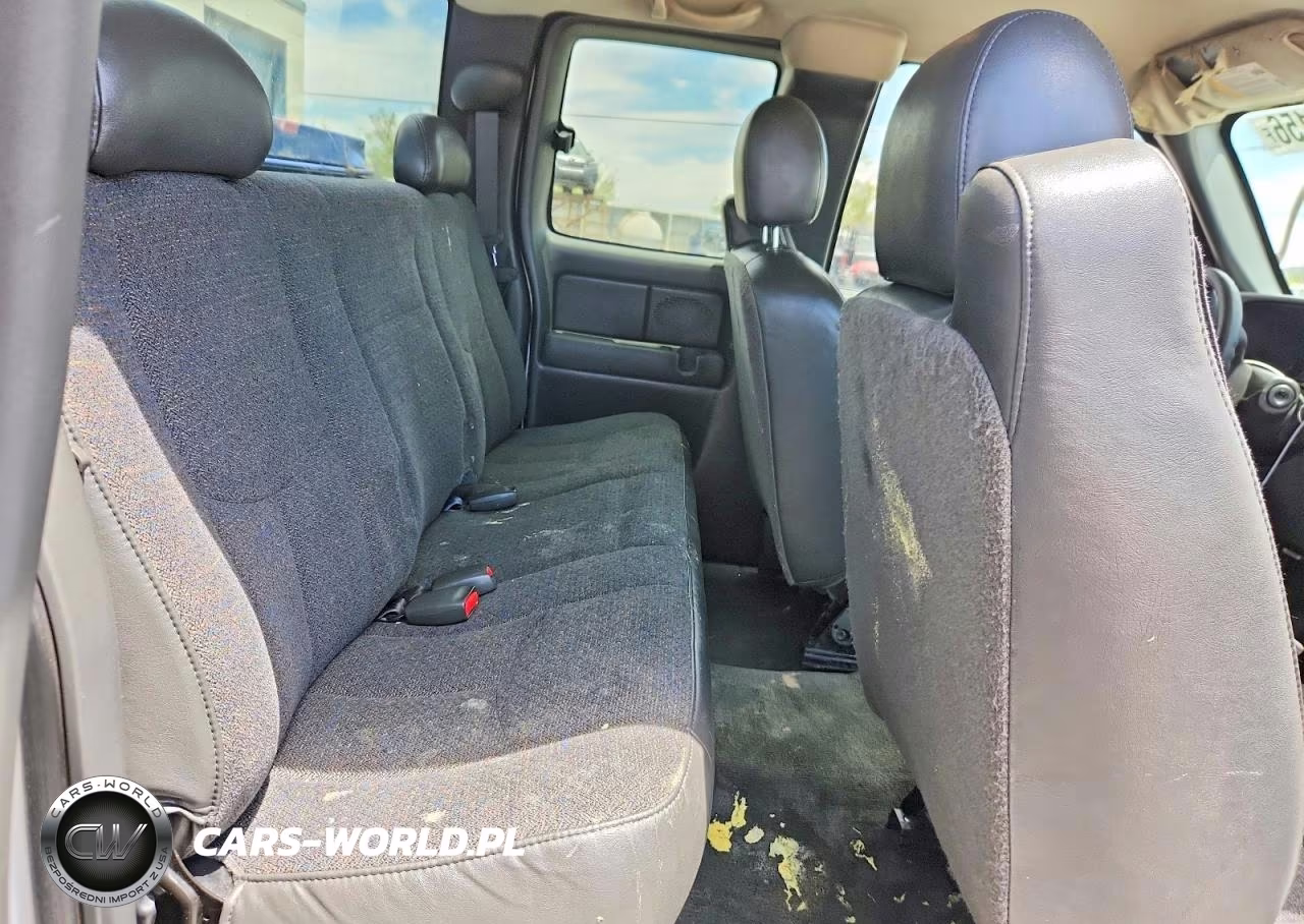 2004 Chevrolet Silverado C1500 VIN:1GCEC19XX4Z350465 - 10