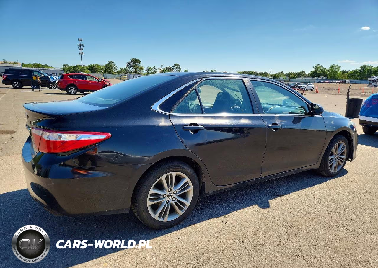 2015 Toyota Camry Se VIN:4T1BF1FK8FU939321 - 3