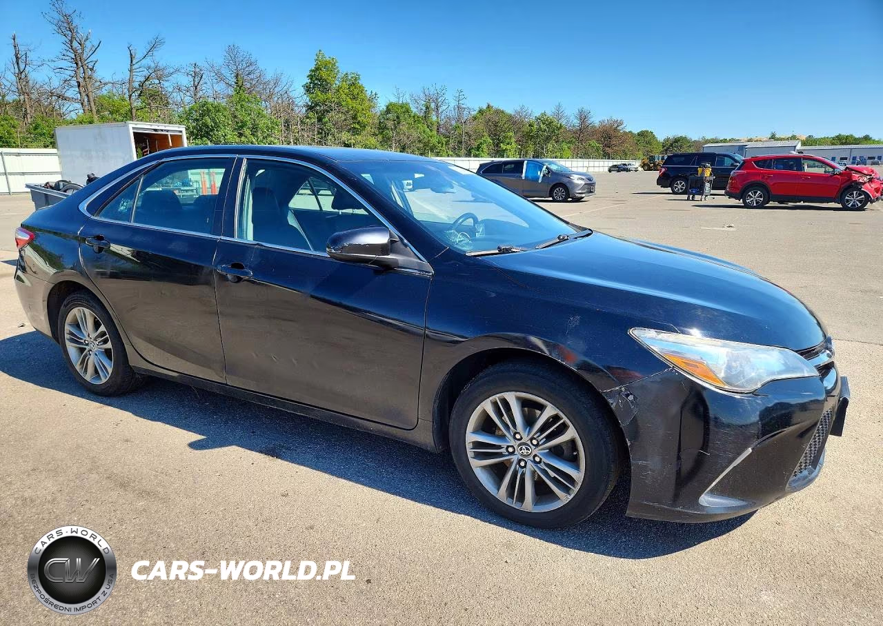 2015 Toyota Camry Se VIN:4T1BF1FK8FU939321 - 4