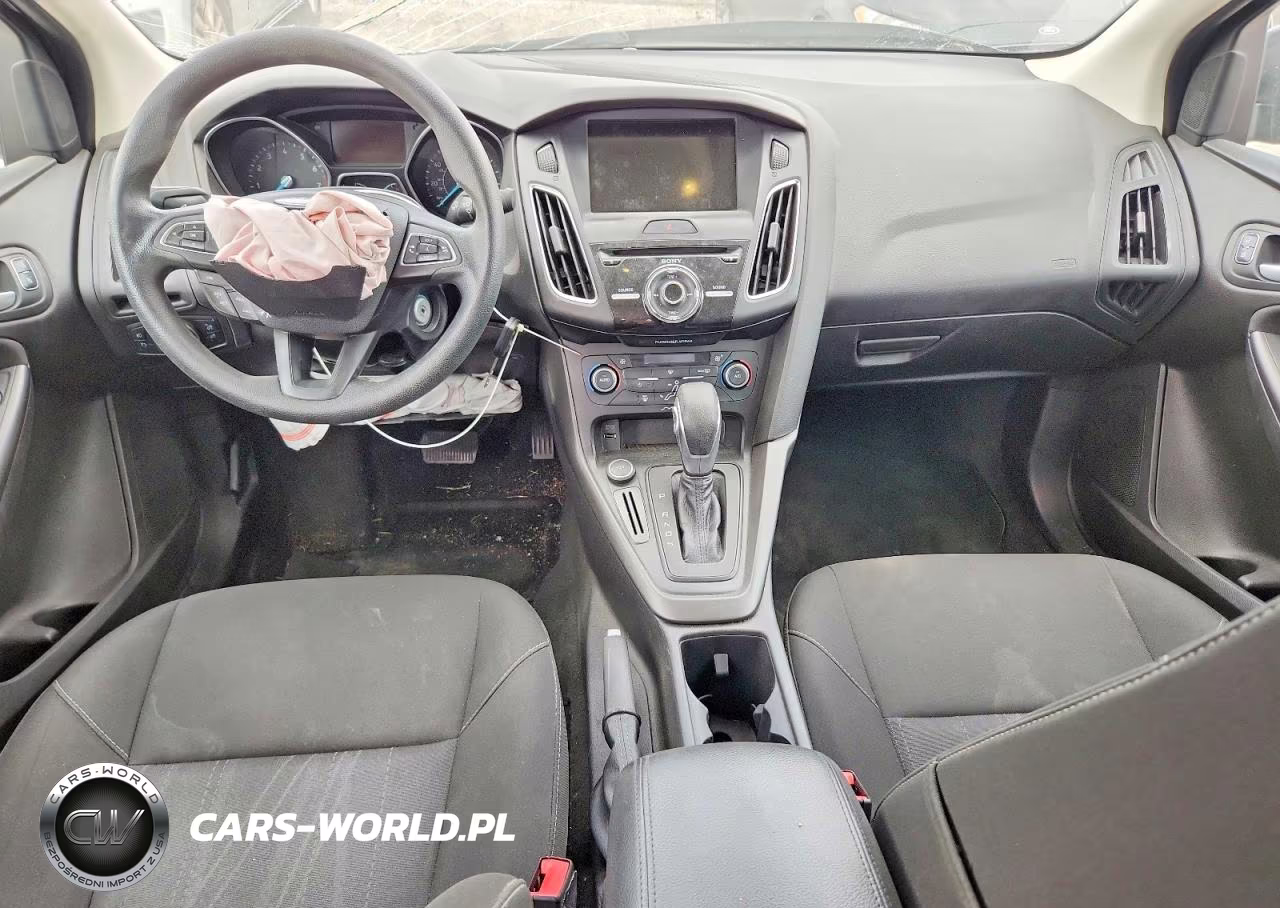 2017 Ford Focus Sel VIN:1FADP3H20HL319077 - 8