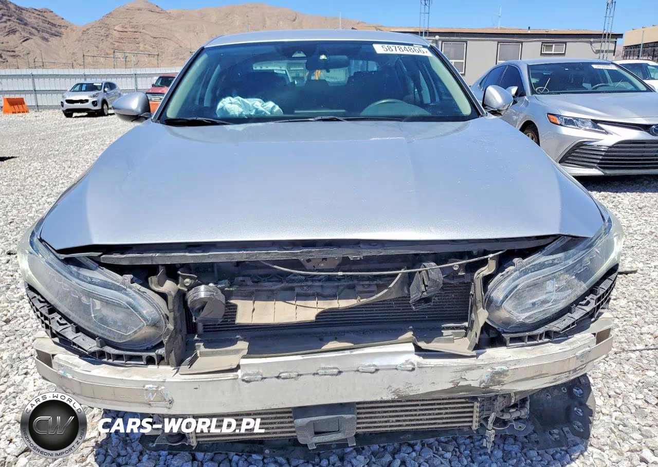 2018 Honda Accord Lx VIN:1HGCV1F1XJA156760 - 5