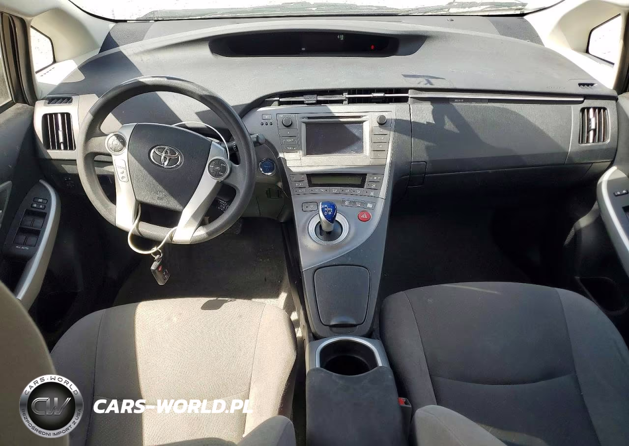 2014 Toyota Prius Two VIN:JTDKN3DU2E1769061 - 8