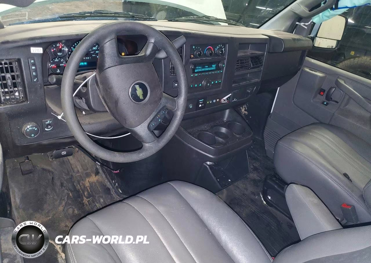 2025 Chevrolet Express G2500 VIN:1GCWGAFP9S1273340 - 8