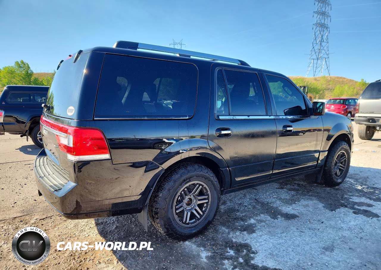 2016 Lincoln Navigator Reserve VIN:5LMJJ2LTXGEL09628 - 3