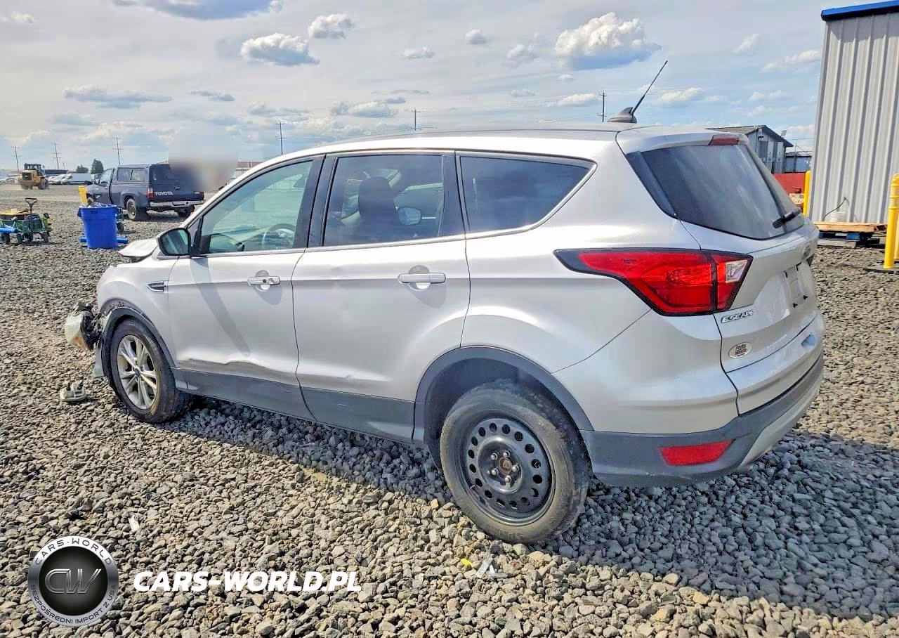 2019 Ford Escape Se VIN:1FMCU9GD8KUB82018 - 2