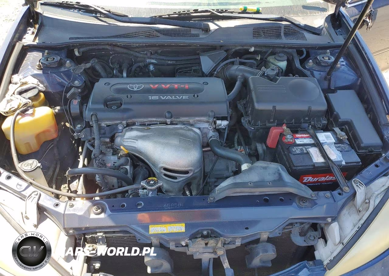 2002 Toyota Camry Le VIN:JTDBE32K020018124 - 11