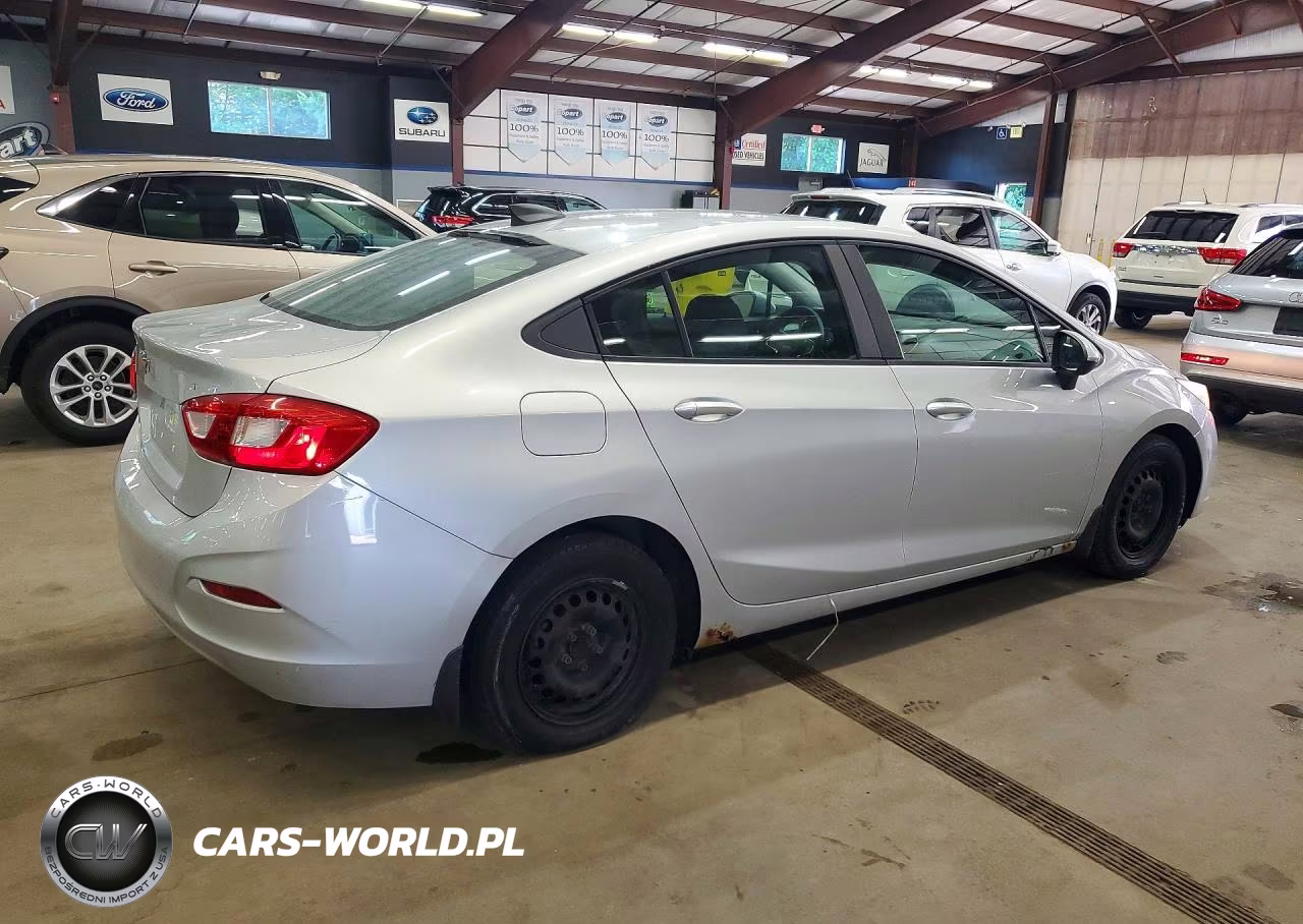 2017 Chevrolet Cruze Ls VIN:1G1BC5SMXH7117951 - 3