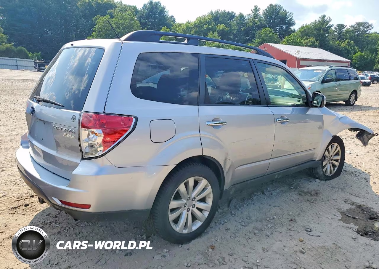 2012 Subaru Forester 2.5X Premium VIN:JF2SHADC9CH441273 - 3