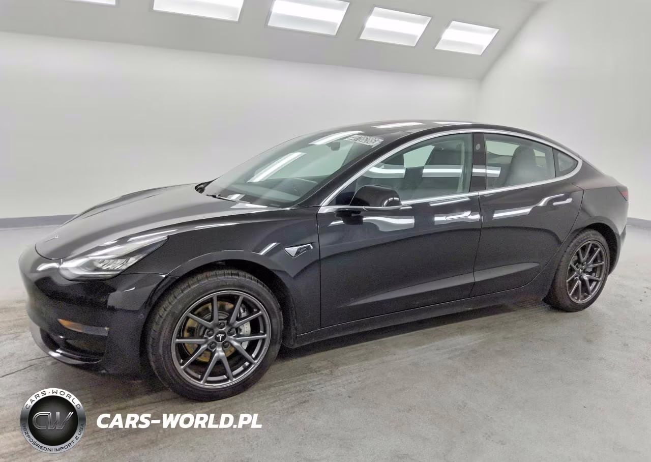 2018 Tesla Model 3 – zdjęcie 1 z 13