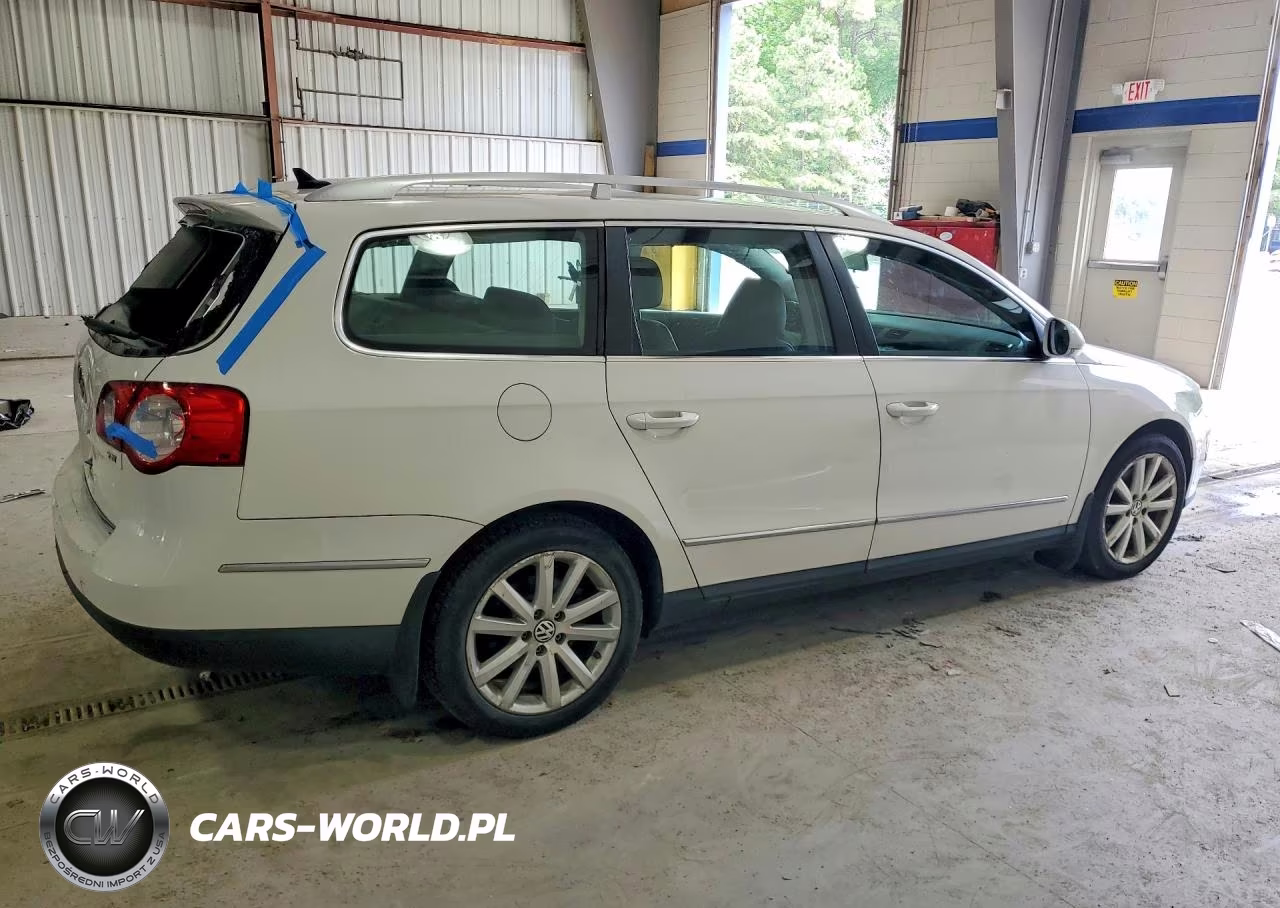 2010 Volkswagen Passat Komfort VIN:WVWXM7AN8AE165014 - 3