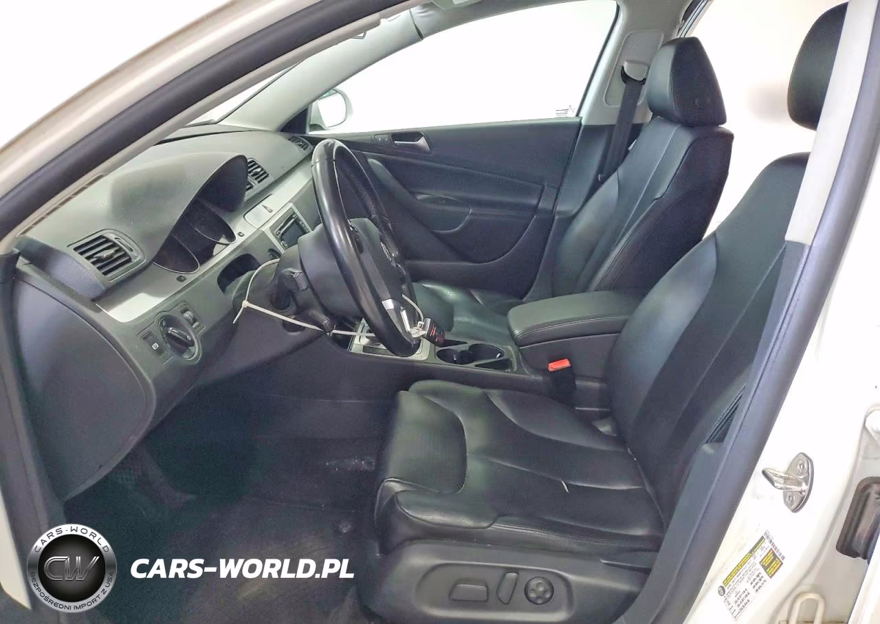 2010 Volkswagen Passat Komfort VIN:WVWXM7AN8AE165014 - 7