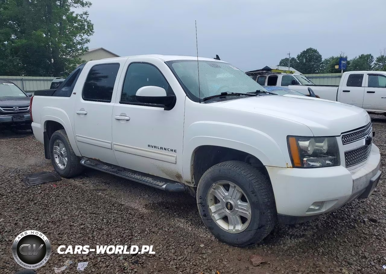 2010 Chevrolet Avalanche Lt VIN:3GNVKFE08AG238677 - 4