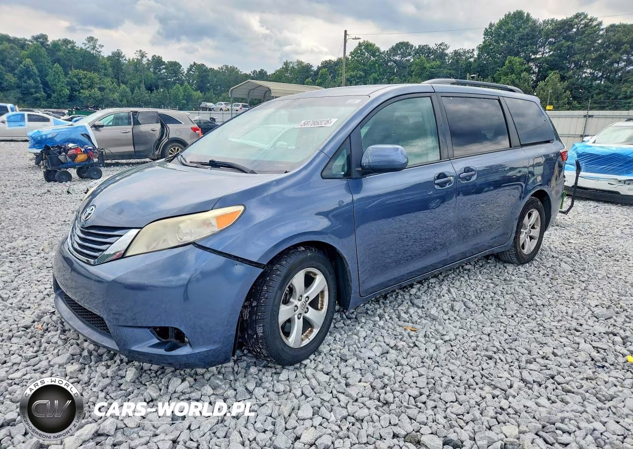 2016 Toyota Sienna Le