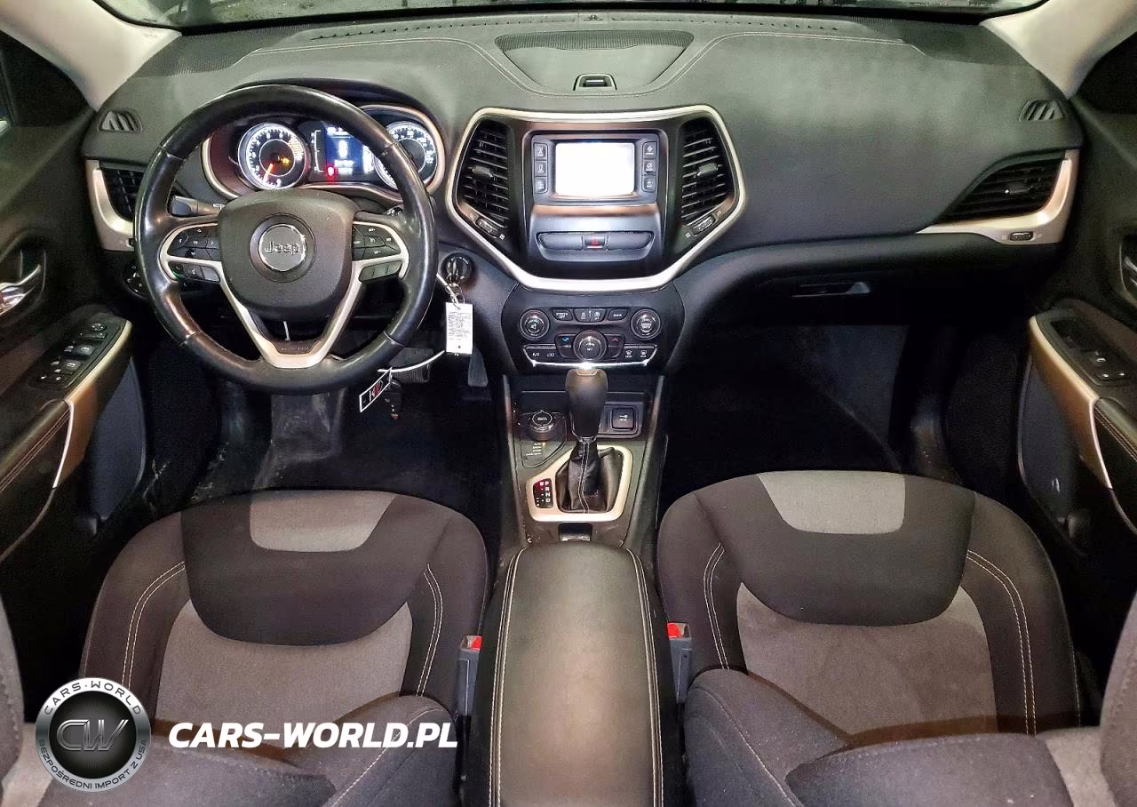 2018 Jeep Cherokee Latitude VIN:1C4PJMCX6JD522010 - 8