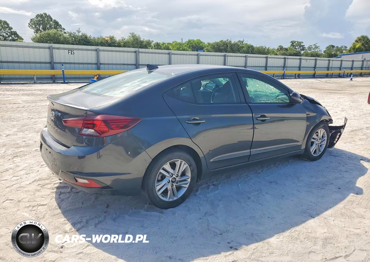 2020 Hyundai Elantra Sel VIN:5NPD84LF6LH555883 - 3