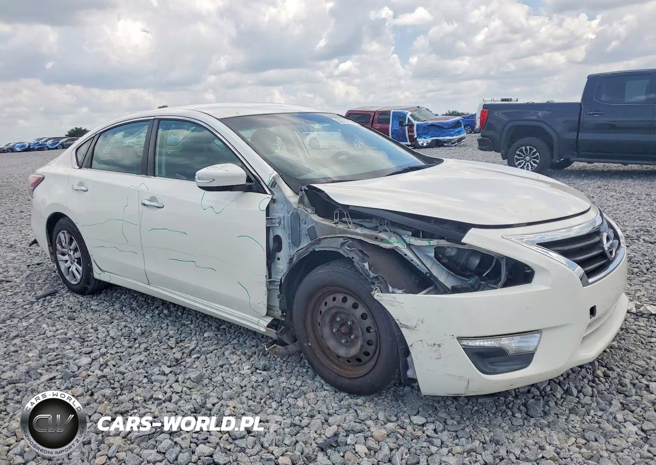 2015 Nissan Altima 2.5 S VIN:1N4AL3AP7FC293479 - 4