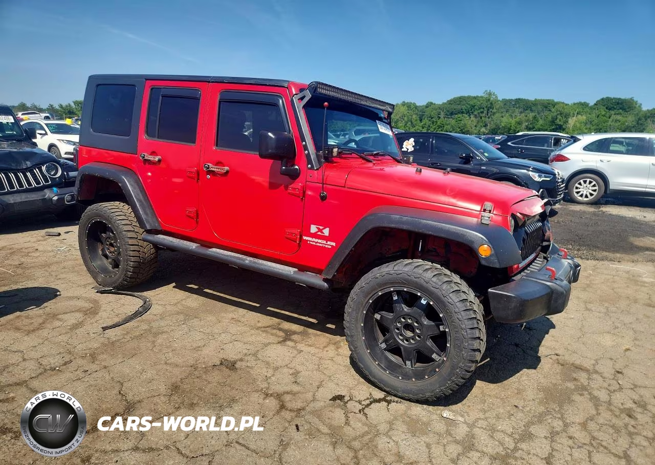 2008 Jeep Wrangler Unlimited X VIN:1J4GA39148L640371 - 4
