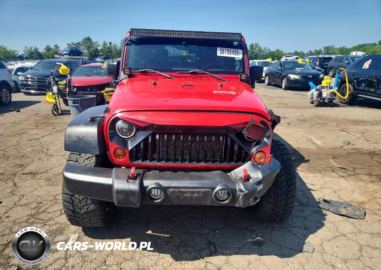 2008 Jeep Wrangler Unlimited X VIN:1J4GA39148L640371 - 5