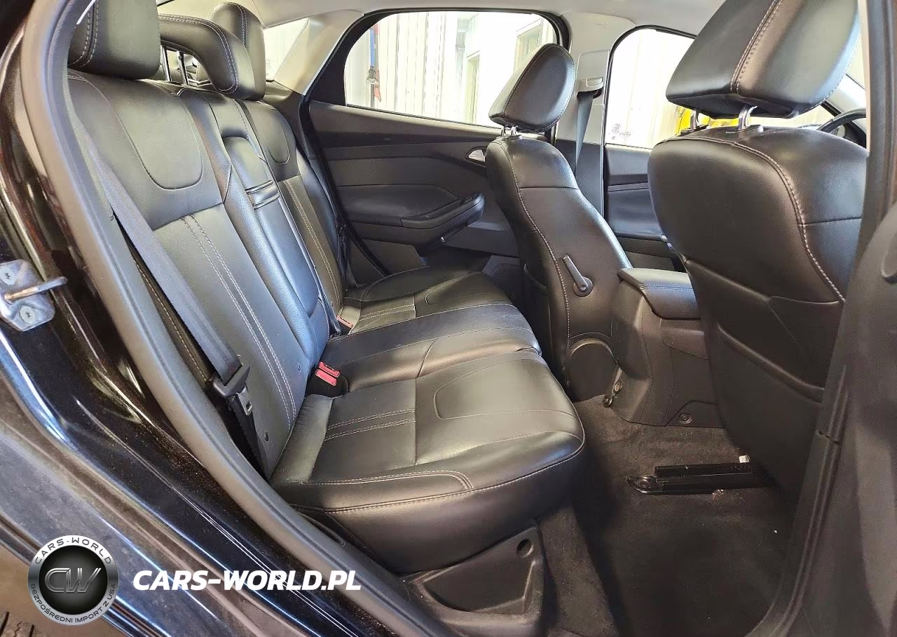 2013 Ford Focus Titanium VIN:1FADP3J25DL107571 - 10