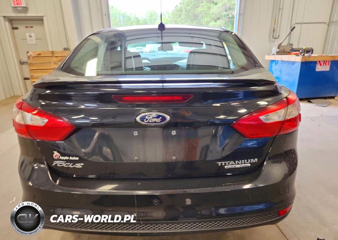 2013 Ford Focus Titanium VIN:1FADP3J25DL107571 - 6