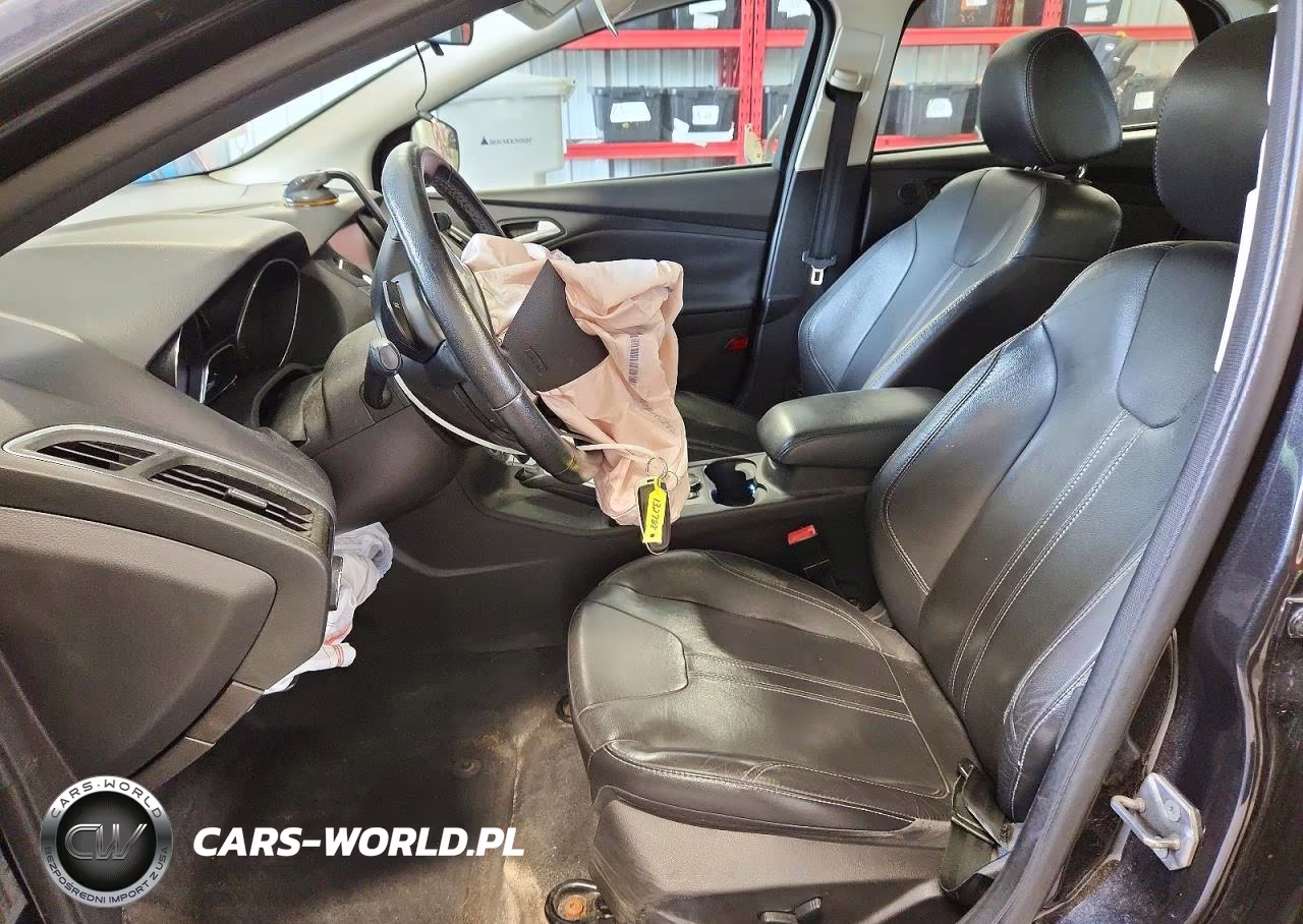 2013 Ford Focus Titanium VIN:1FADP3J25DL107571 - 7