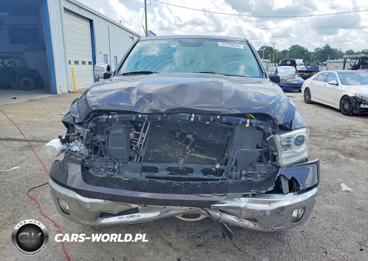 2016 Ram 1500 Laramie VIN:1C6RR7NT8GS236412 - 5