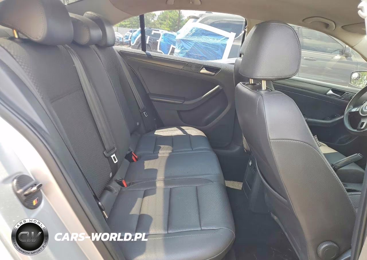 2014 Volkswagen Jetta Base VIN:3VW2K7AJ3EM321096 - 10