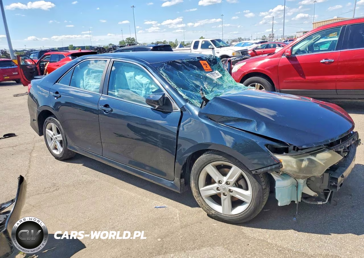 2013 Toyota Camry Se VIN:4T1BF1FK5DU659966 - 4