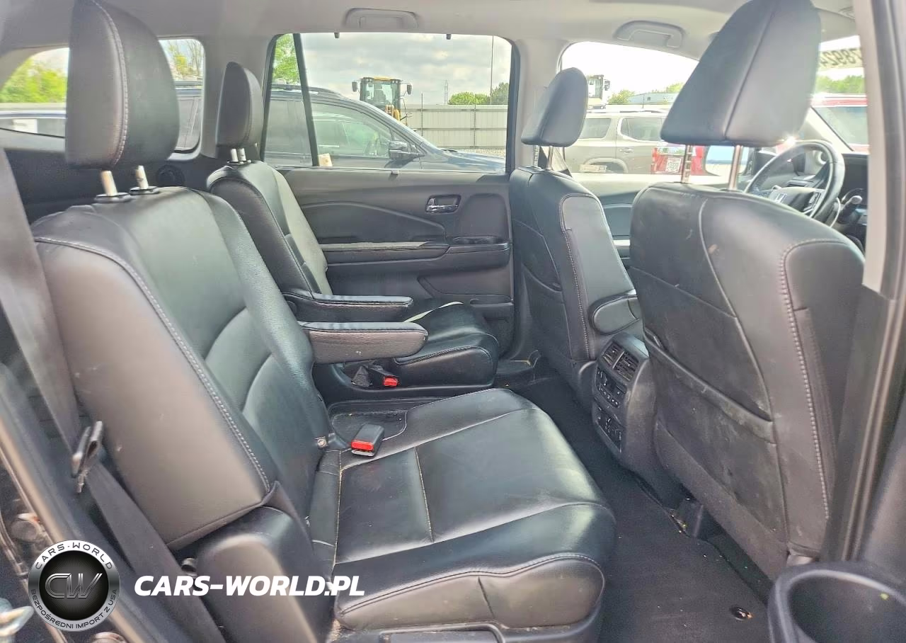 2019 Honda Pilot Touring VIN:5FNYF6H6XKB092767 - 11