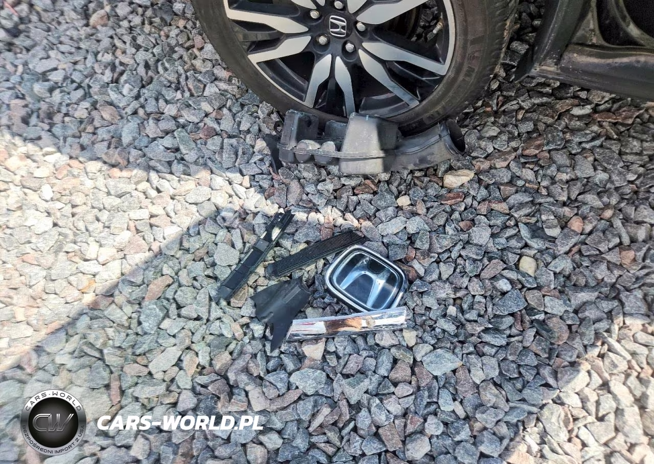 2019 Honda Pilot Touring VIN:5FNYF6H6XKB092767 - 13