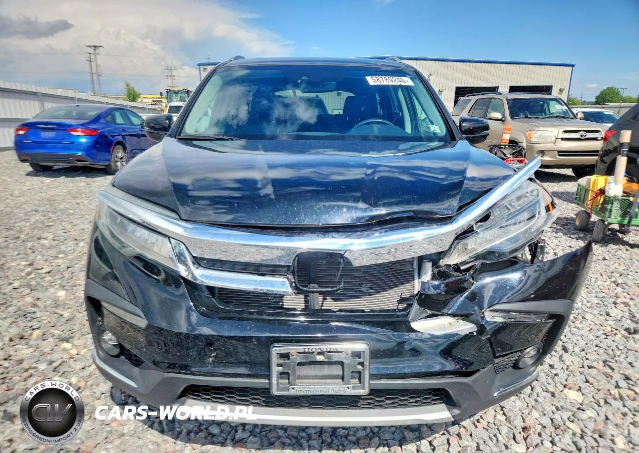 2019 Honda Pilot Touring VIN:5FNYF6H6XKB092767 - 5