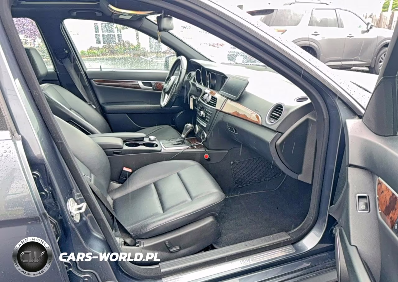 2013 Mercedes-Benz C 300 4Matic VIN:WDDGF8AB0DA831516 - 5