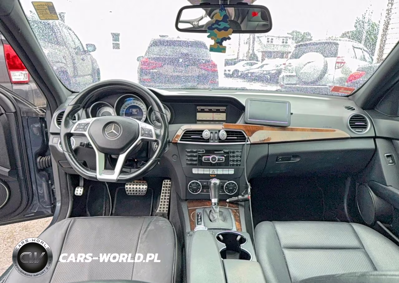 2013 Mercedes-Benz C 300 4Matic VIN:WDDGF8AB0DA831516 - 9