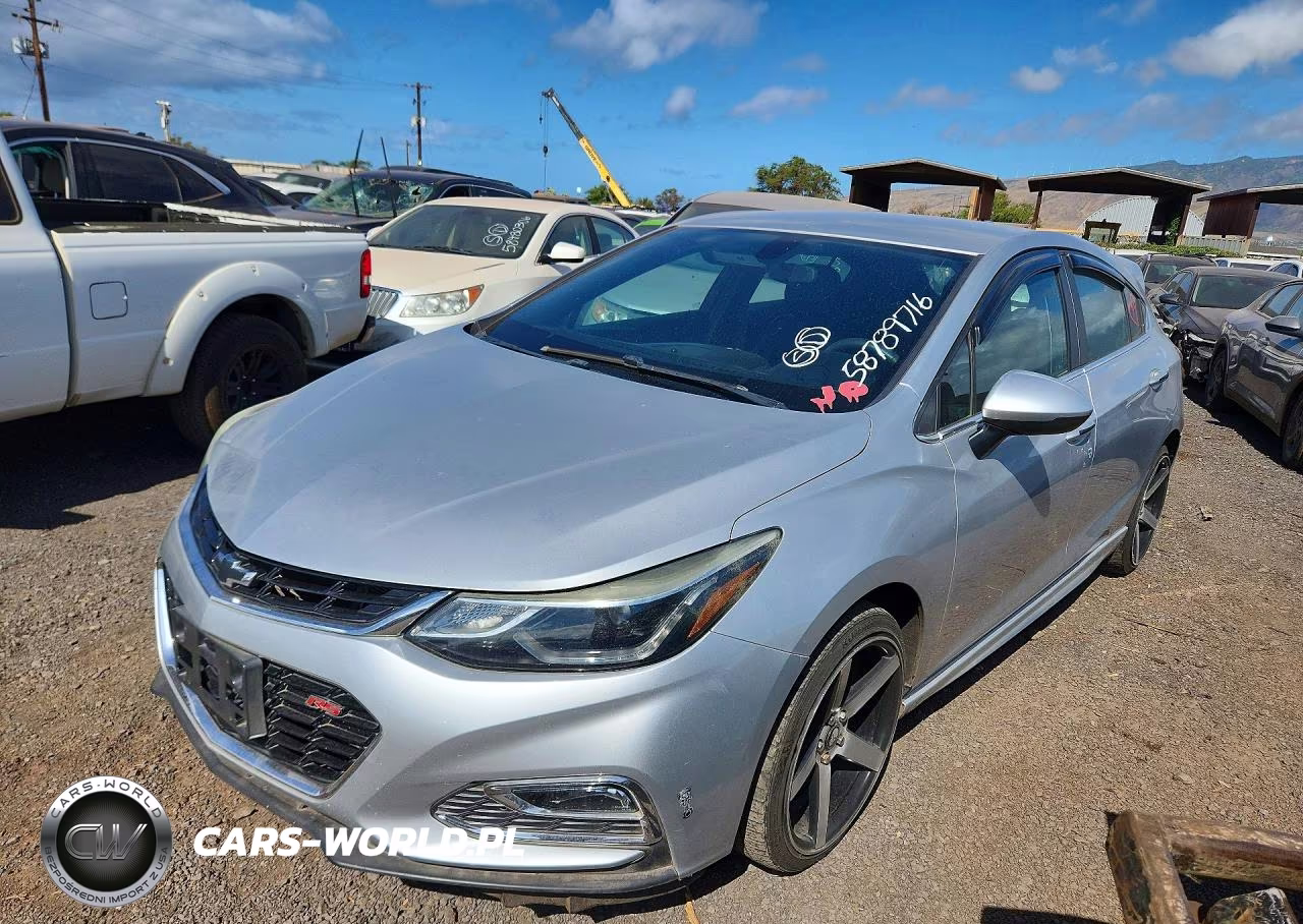 2017 Chevrolet Cruze Lt VIN:3G1BE6SM6HS587282 - 1