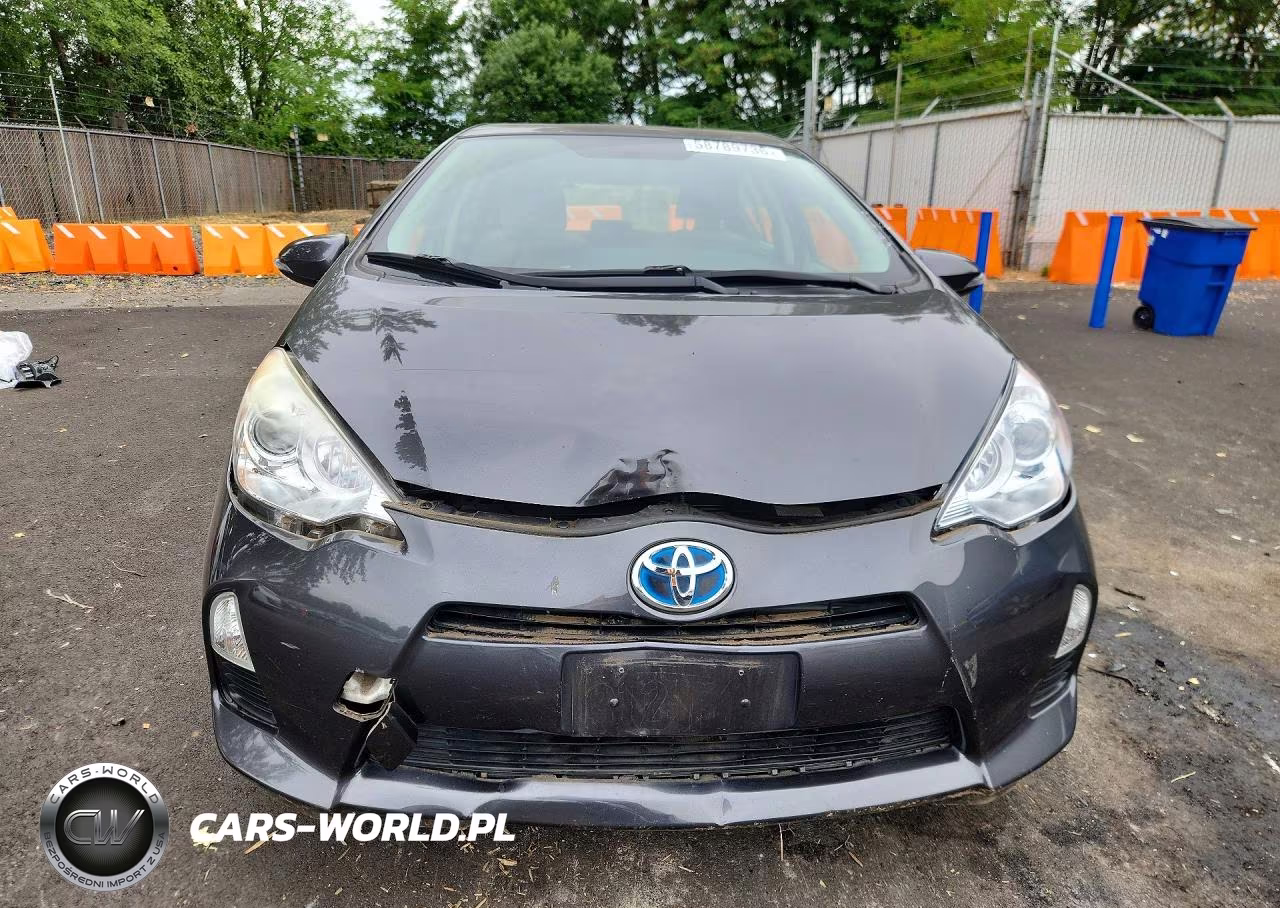 2012 Toyota Prius C Two VIN:JTDKDTB37C1515730 - 5