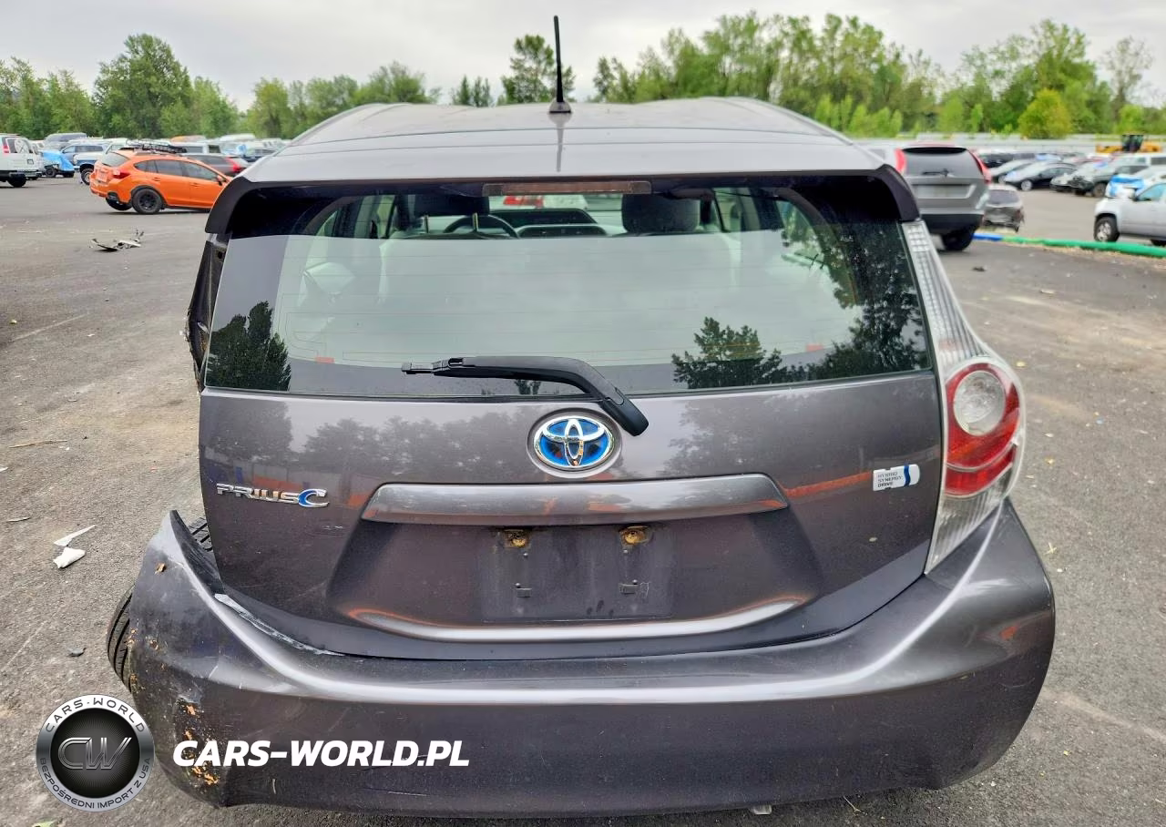 2012 Toyota Prius C Two VIN:JTDKDTB37C1515730 - 6