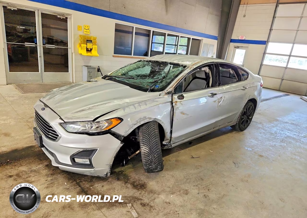 2019 Ford Fusion Se – zdjęcie 1 z 13