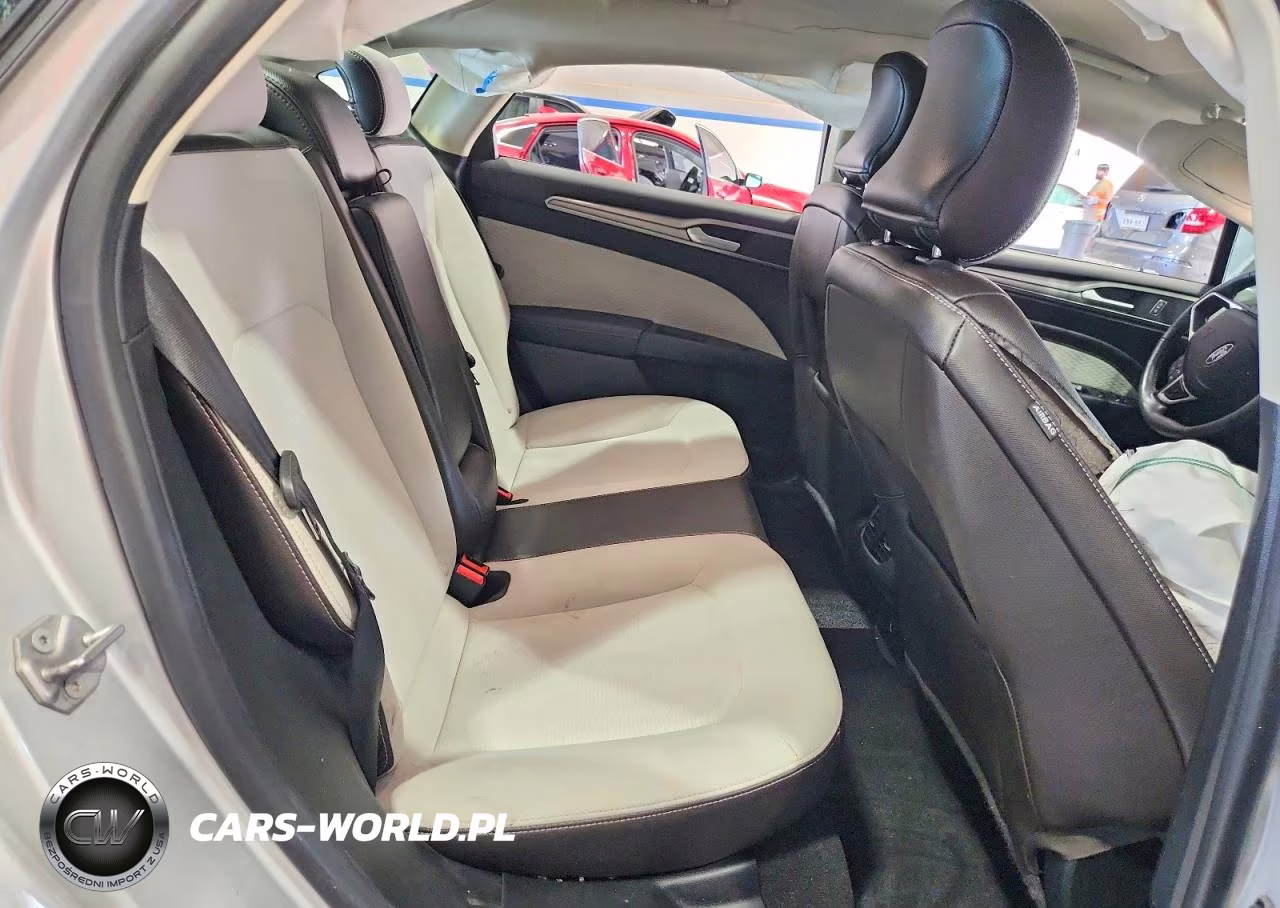 2019 Ford Fusion Se VIN:3FA6P0HD4KR245213 - 10
