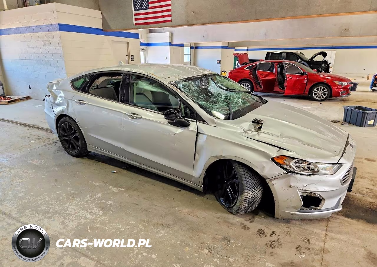 2019 Ford Fusion Se VIN:3FA6P0HD4KR245213 - 4