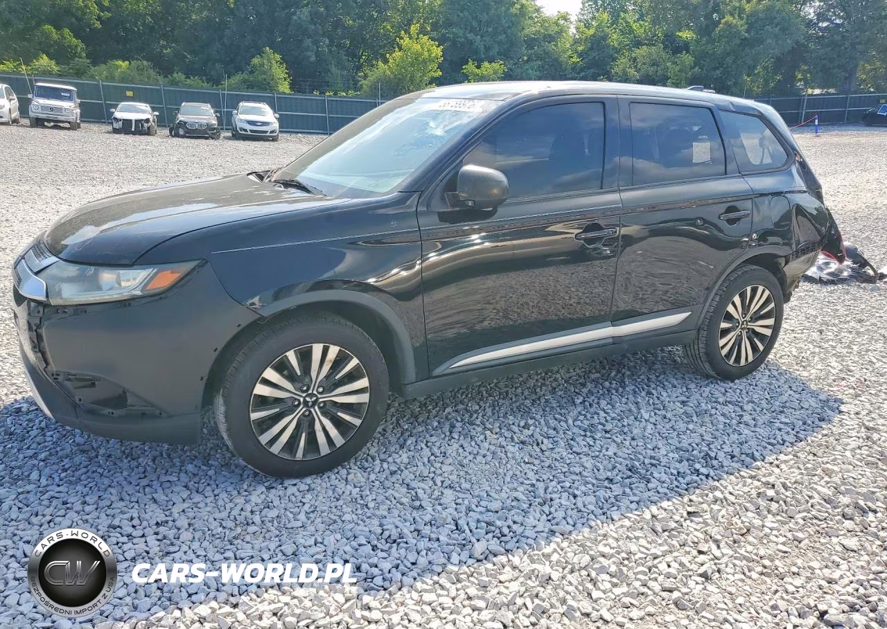 2019 Mitsubishi Outlander – zdjęcie 1 z 14