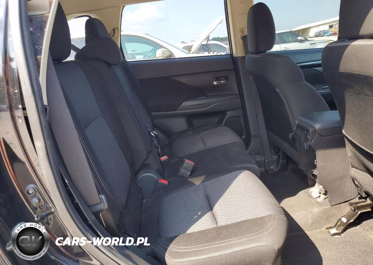 2019 Mitsubishi Outlander VIN:JA4AD2A33KZ004310 - 11