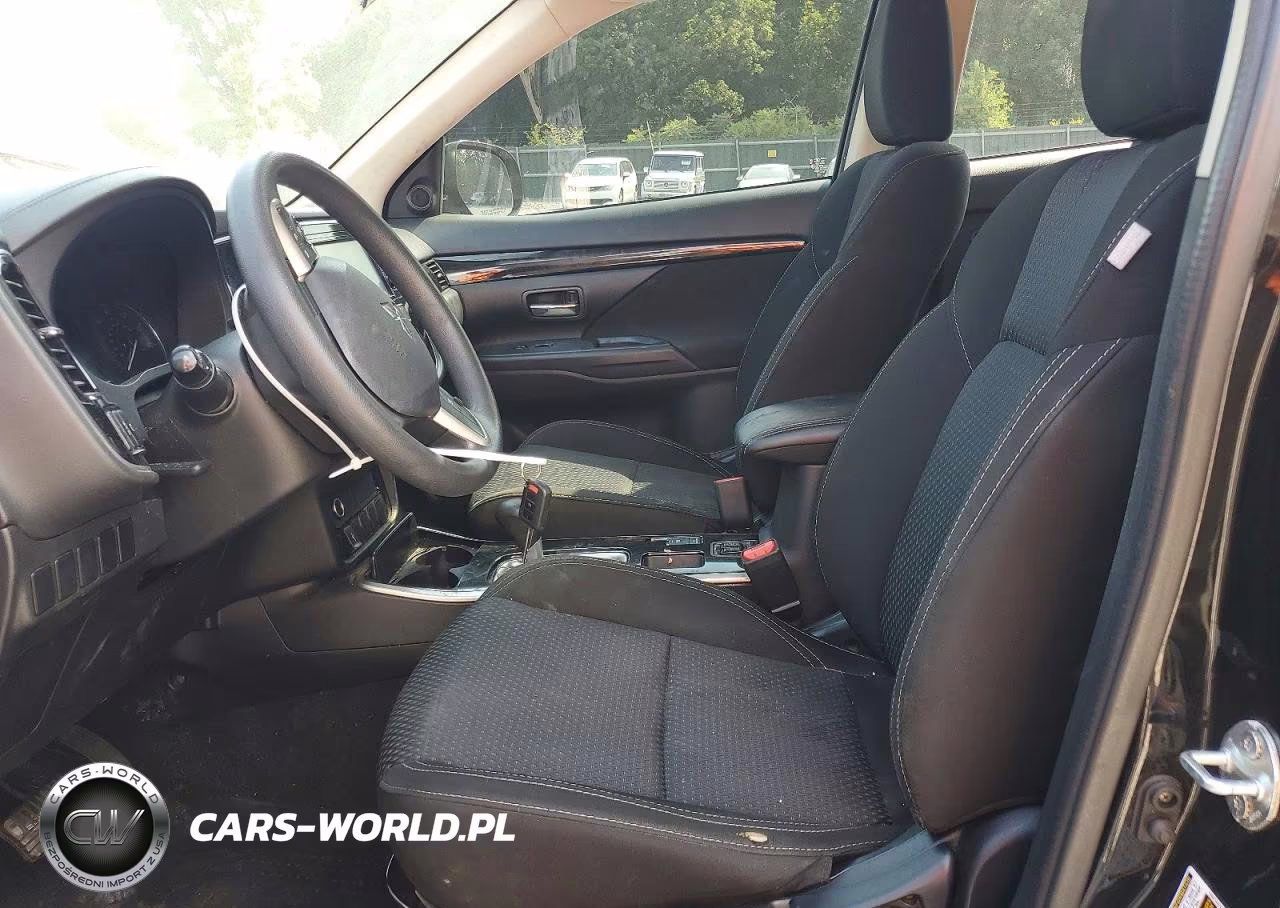 2019 Mitsubishi Outlander VIN:JA4AD2A33KZ004310 - 7