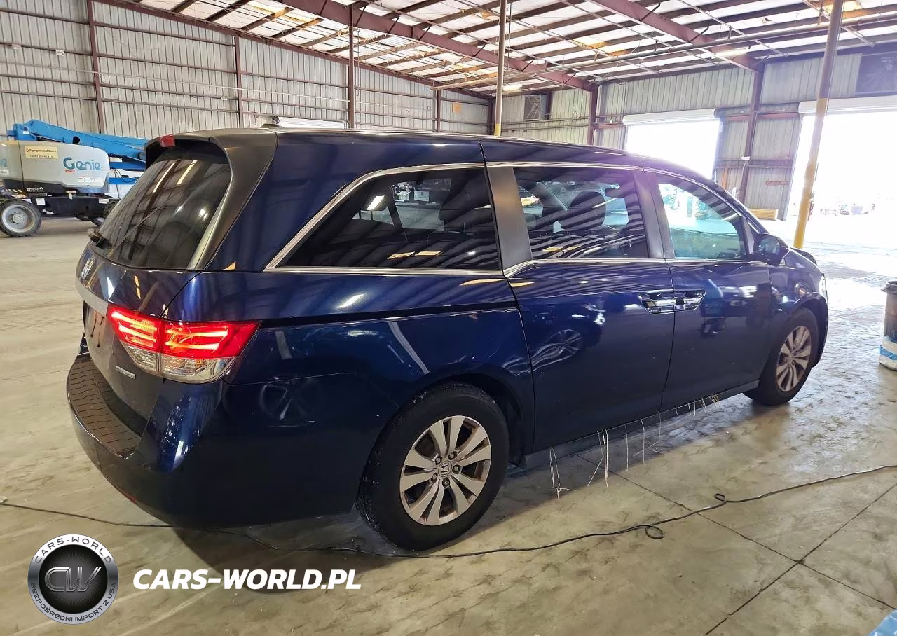 2016 Honda Odyssey Se VIN:5FNRL5H35GB099565 - 3