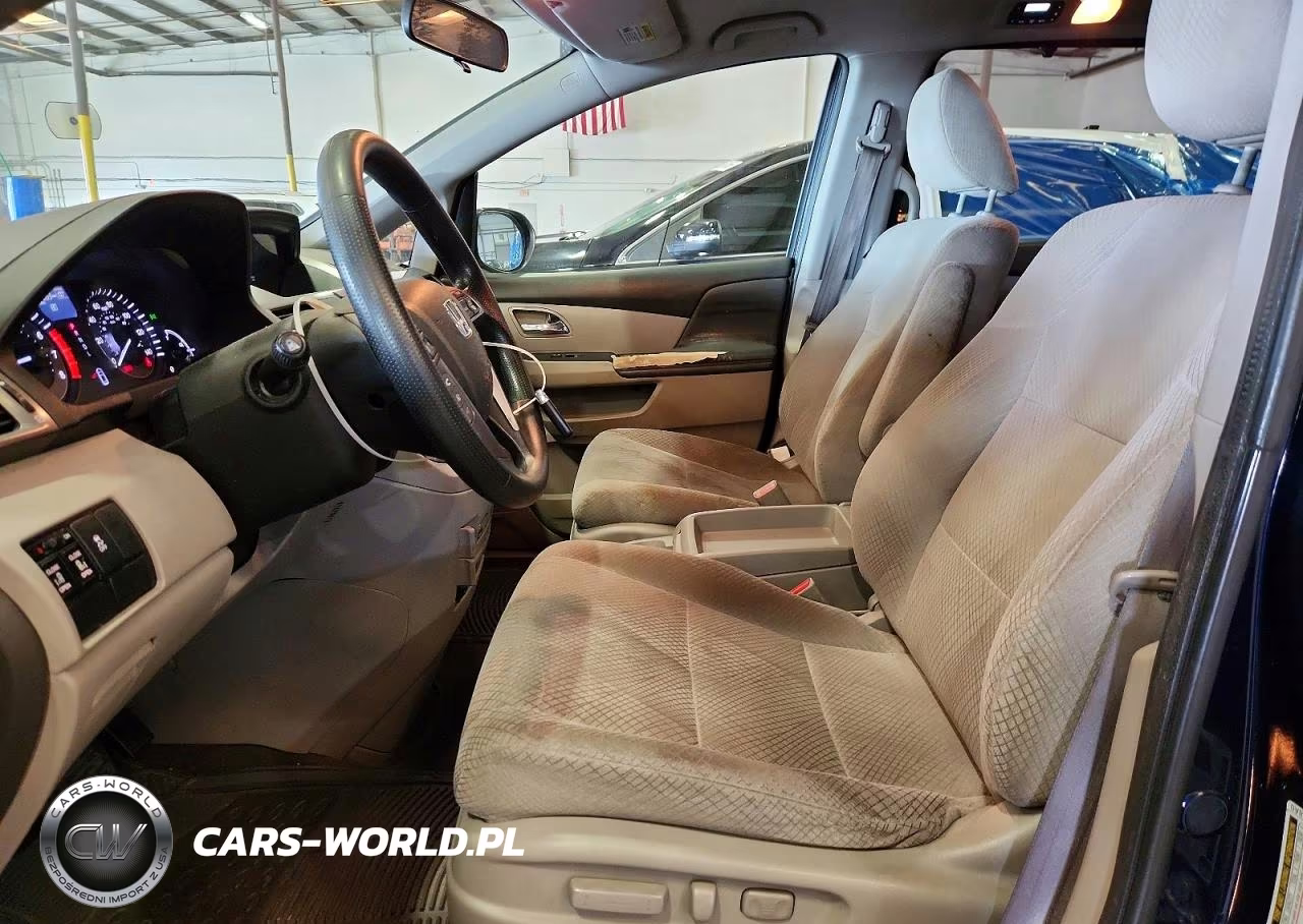 2016 Honda Odyssey Se VIN:5FNRL5H35GB099565 - 7