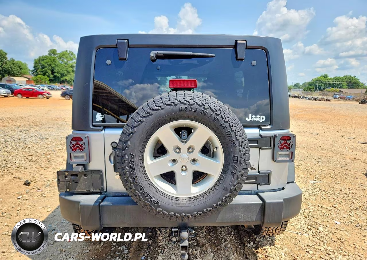 2017 Jeep Wrangler Unlimited Sport VIN:1C4BJWDG9HL577409 - 6