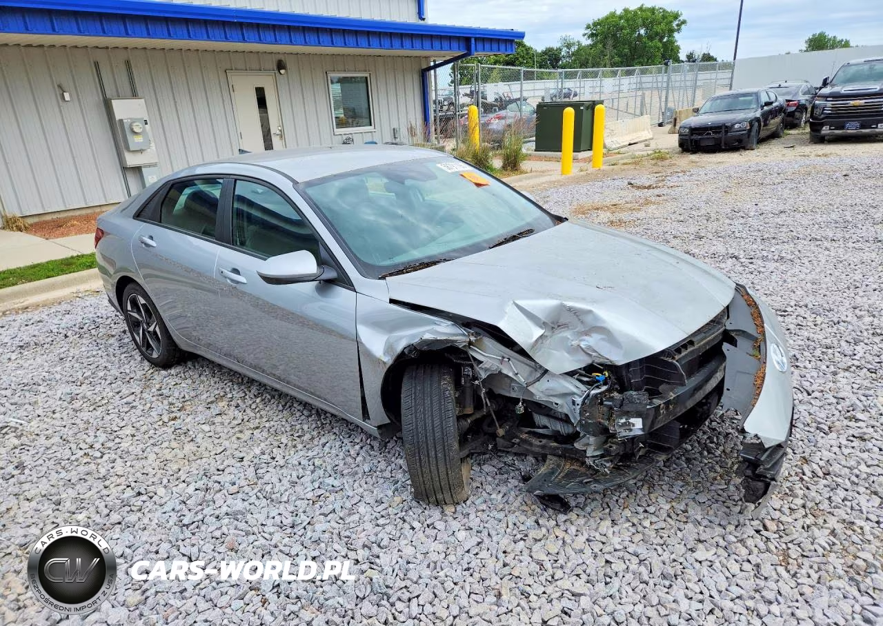 2023 Hyundai Elantra Sel VIN:5NPLS4AG9PH096508 - 4