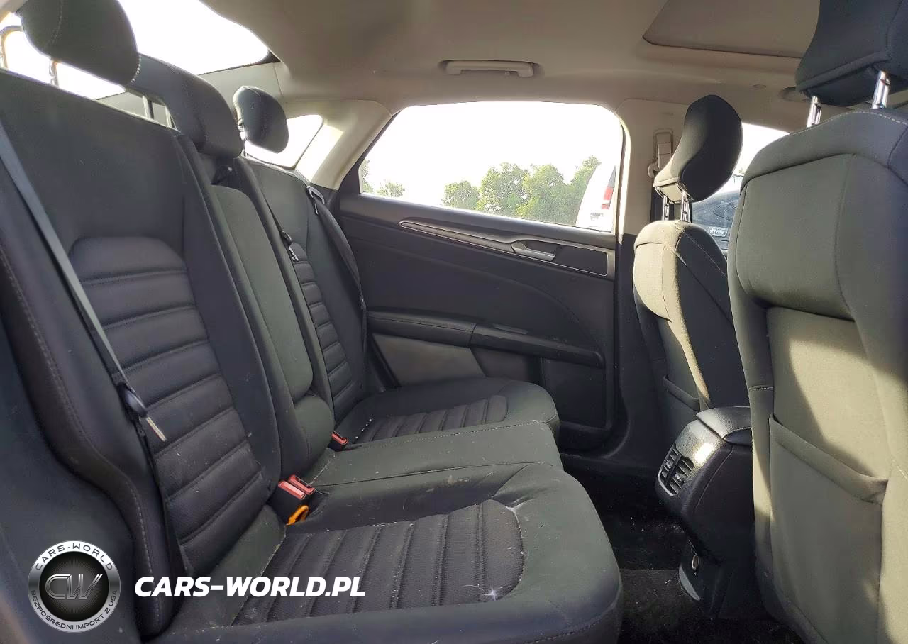 2018 Ford Fusion Se Hybrid VIN:3FA6P0LU9JR102635 - 10